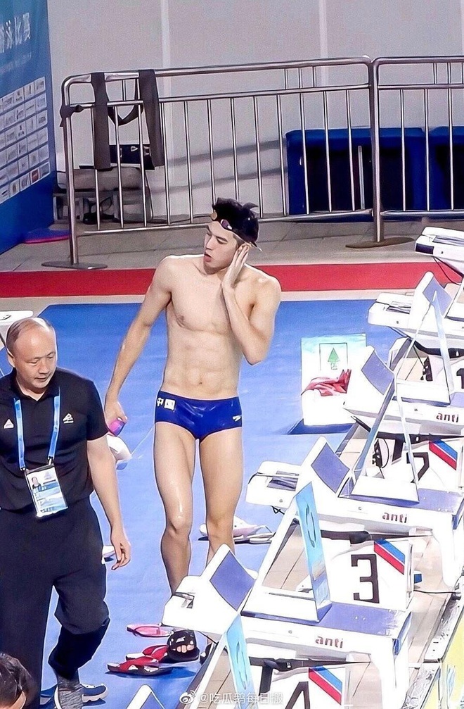 Mỹ nam bỏng mắt nhất Weibo hôm nay: Đẹp trai đến độ được so sánh với Hyun Bin, body săn chắc còn lấn lướt gấp bội - Ảnh 5.