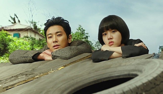 Joo Ji Hoon - Phượng hoàng lửa thiêu sạch scandal, khẳng định đẳng cấp diễn viên hàng đầu Châu Á với series Kingdom - Ảnh 12.
