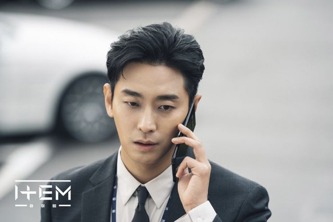 Joo Ji Hoon - Phượng hoàng lửa thiêu sạch scandal, khẳng định đẳng cấp diễn viên hàng đầu Châu Á với series Kingdom - Ảnh 19.