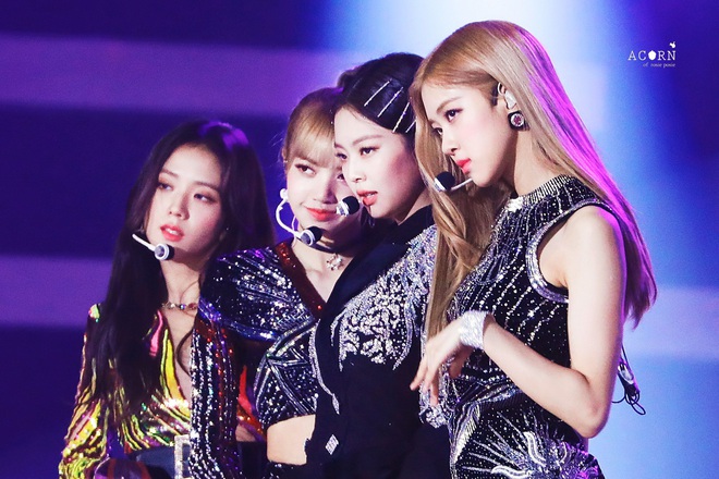 Soi khuôn cằm sắc đến độ đòi mạng của BLACKPINK: Jennie tưởng bánh bao nhưng cũng rất ra gì và này nọ! - Ảnh 14.