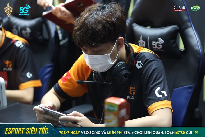 Lai Bâng hay ADC xuất sắc hơn, lời giải còn bỏ ngỏ, nhưng SaiGon Phantom thì lại thêm một lần thất bại dưới tay Team Flash! - Ảnh 3.