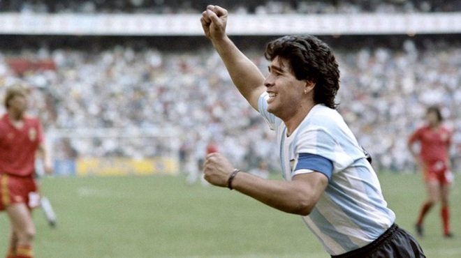30 năm khổ sở để được thừa nhận của con trai Maradona, từ “tên khốn rình cướp tài sản” đến “con yêu của bố” - Ảnh 1.