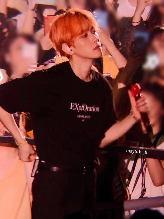 Hé lộ nhan sắc thật của loạt idol Kpop qua ảnh chụp vội ở concert: Tứk vì ánh sáng kém, camera thường không dìm nổi - Ảnh 3.