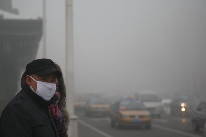 Lại xuất hiện bệnh nhân siêu lây nhiễm tại Trung Quốc khiến 50 người mắc bệnh, thành phố 10 triệu dân có nguy cơ phong tỏa  - Ảnh 2.