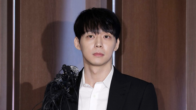 Rục rịch trở lại showbiz chưa lâu, Park Yoochun tiếp tục hầu tòa vì mãi chưa bồi thường cho nạn nhân bị tấn công tình dục - Ảnh 1.