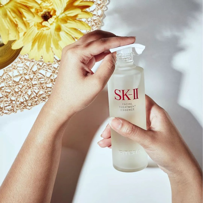 Da đẹp thế mà vẫn dễ lên mụn, vợ Duy Mạnh đổ hết tiền vào bộ skincare “xịn bá cháy” này đây - Ảnh 3.