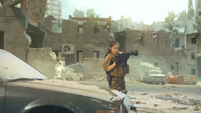 Chán làm streamer, vợ chồng Cris Phan - Mai Quỳnh Anh nhập vai du kích, chiến đấu tưng bừng trong Call Of Duty: Mobile VN - Ảnh 3.