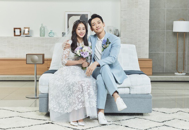8 năm yêu, 3 năm cưới, Kim Tae Hee lần đầu trả lời phỏng vấn về cuộc hôn nhân với Bi Rain và 2 thiên thần hot nhất Kbiz - Ảnh 2.
