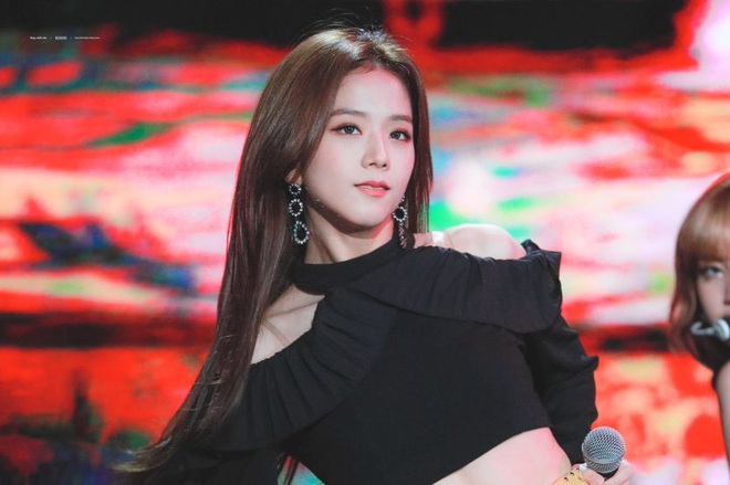 Jisoo đúng là thành viên chịu bất công nhất BLACKPINK: Đã hát ít lại “tàng hình” trong MV dù là visual, thường xuyên bị YG “bỏ quên” khi quảng bá - Ảnh 14.