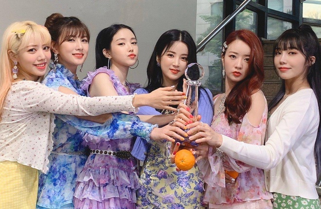 Những ca khúc giật nhiều cúp nhất 2020: ITZY bị BTS hành vẫn lăm le Top 3, Red Velvet và siêu hit từng gây tranh cãi vượt mặt loạt idol dù không quảng bá - Ảnh 12.