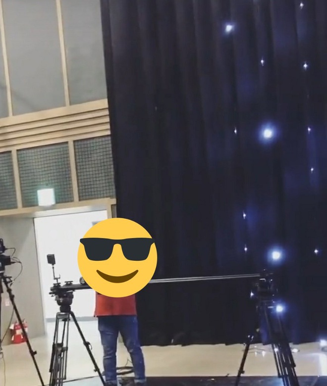 Staff của YG tiện tay đăng clip đang quay hình sau 1 thời gian dài, cuối cùng cũng đến ngày BLACKPINK quay MV mới rồi? - Ảnh 5.