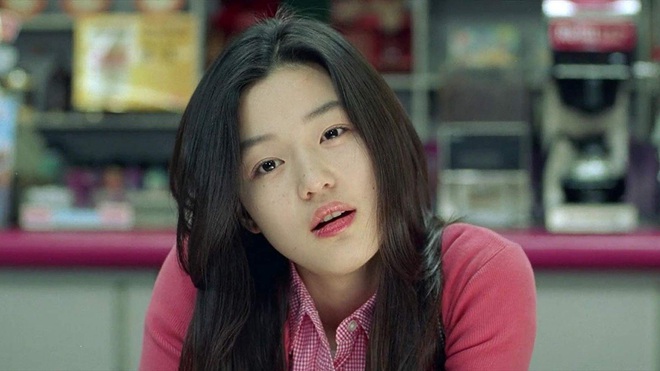 7 khoảnh khắc sáng tạo nữ thần của mỹ nhân màn ảnh Hàn: Song Hye Kyo vụt sáng nhờ mái thưa huyền thoại - Ảnh 4.
