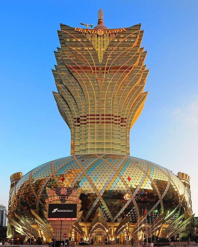 Cận cảnh công trình để đời nhất của “ông trùm” sòng bạc Macau vừa qua đời: Toà nhà hình búp sen vàng khổng lồ, hình check-in ngập tràn MXH - Ảnh 8.