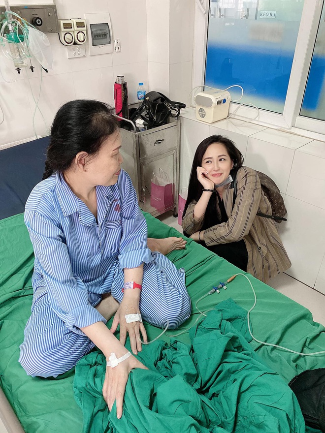 Mẹ Mai Phương Thuý bất ngờ nhập viện cấp cứu, Hoàng Thuỳ Linh và nhiều sao Việt gửi lời hỏi thăm - Ảnh 2.