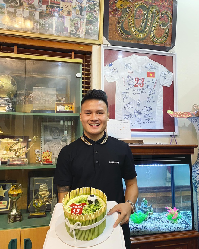 Tình tin đồn bị nghi cà khịa ai đó đã thua, Quang Hải khiến MXH dậy sóng khi vào thả tim luôn và ngay - Ảnh 3.