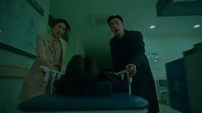 Preview tập 14 Quân Vương Bất Diệt: Luna hết hạ độc Lee Gon lại đột kích giết Tae Eul, biên kịch quyết ngược đến cùng? - Ảnh 1.