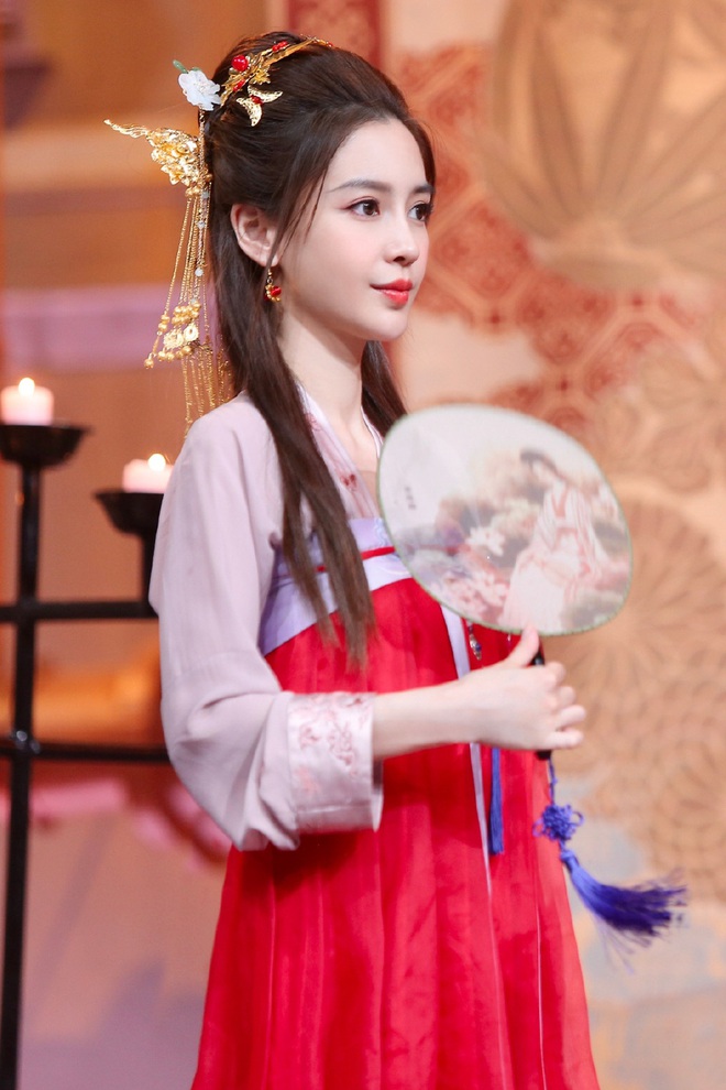 Xem ảnh mới khoe visual cực đỉnh của Angela Baby mới hiểu vì sao Huỳnh Hiểu Minh níu kéo, chiều lòng bà xã bằng được - Ảnh 5.