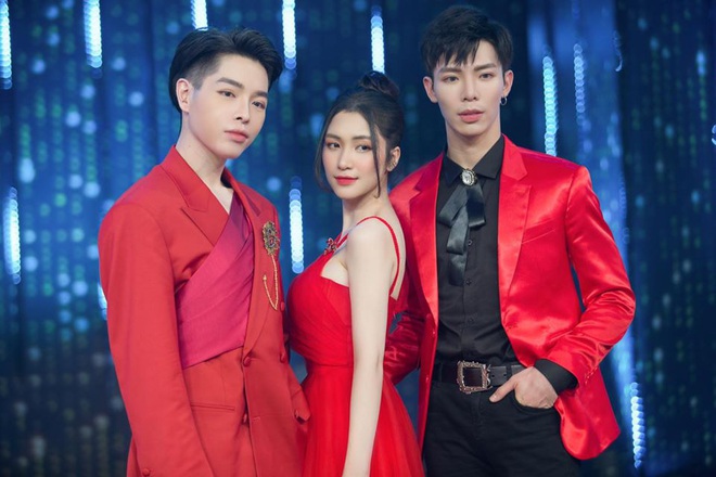 Chính chủ Hoà Minzy còn chưa lên tiếng, nhưng Đức Phúc - Erik đã kịp bép xép tiết lộ ngày comeback cho cả thế giới biết rồi đây này! - Ảnh 1.