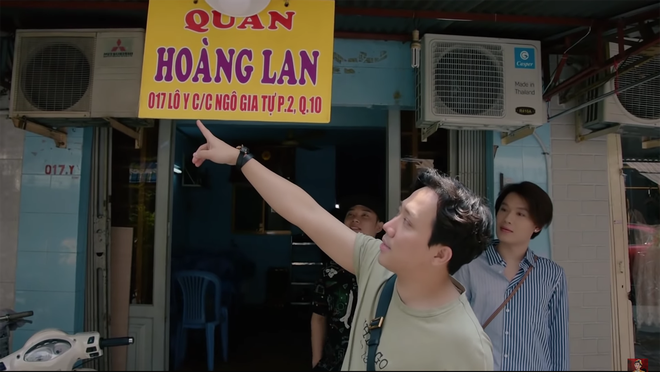 Trấn Thành rủ đàn em đến ăn quán của nghệ sĩ Hoàng Lan để ủng hộ nhưng hành động tặng quà mới gây chú ý nhiều nhất - Ảnh 2.