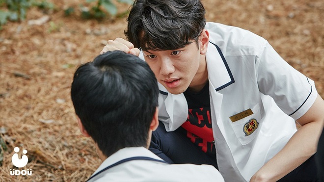 Dàn cast cực phẩm của Extracurricular: Có tình đầu của phó tổng Park Seo Joon, đâu phải mỗi Kim Dong Hee là tân binh quái vật? - Ảnh 12.