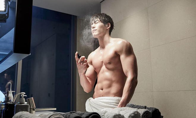 Kim Woo Bin gây bão với loạt ảnh tái xuất: Lột xác đẹp trai hút hồn sau 3 năm điều trị ung thư, nhưng có gì khang khác? - Ảnh 10.