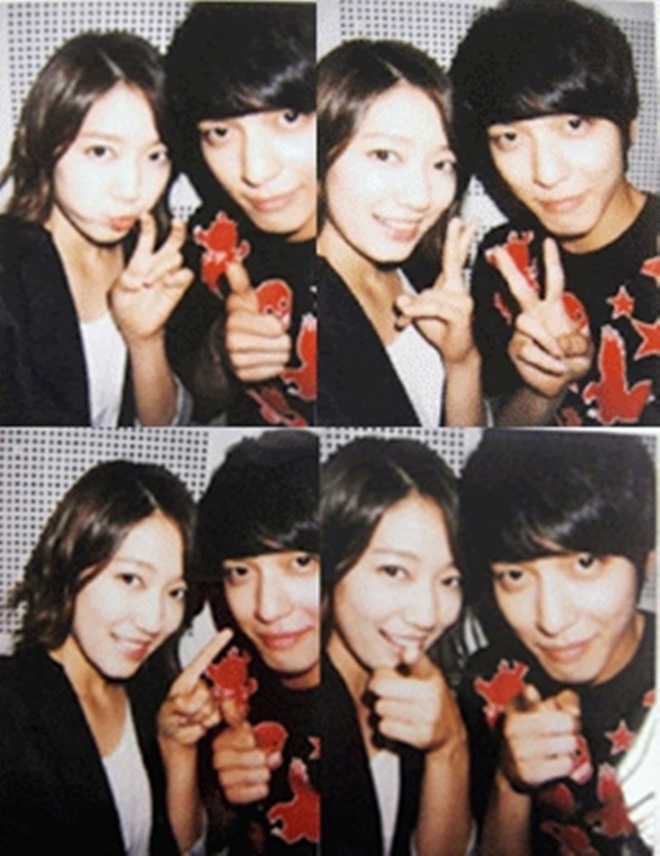 Những bức selfie siêu hiếm của minh tinh Hàn: Jeon Ji Hyun - Park Shin Hye tưởng lộ người yêu, Son Ye Jin cực tình bên ai kia? - Ảnh 12.