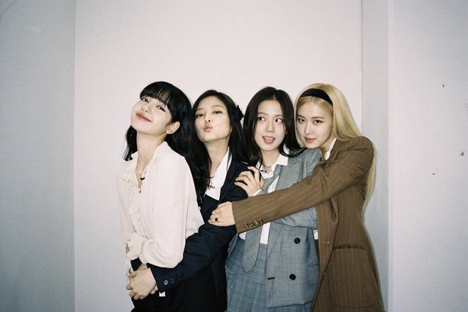 BLACKPINK đều là fan của Lisa trong Thanh xuân có bạn 2, chị cả Jisoo nhận xét: Em ấy đã trở thành một cô hổ - Ảnh 1.