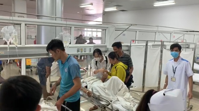 Xe tải lao vào chợ khiến 5 người chết ở Đắk Nông: Sức khoẻ các nạn nhân giờ ra sao? - Ảnh 3.