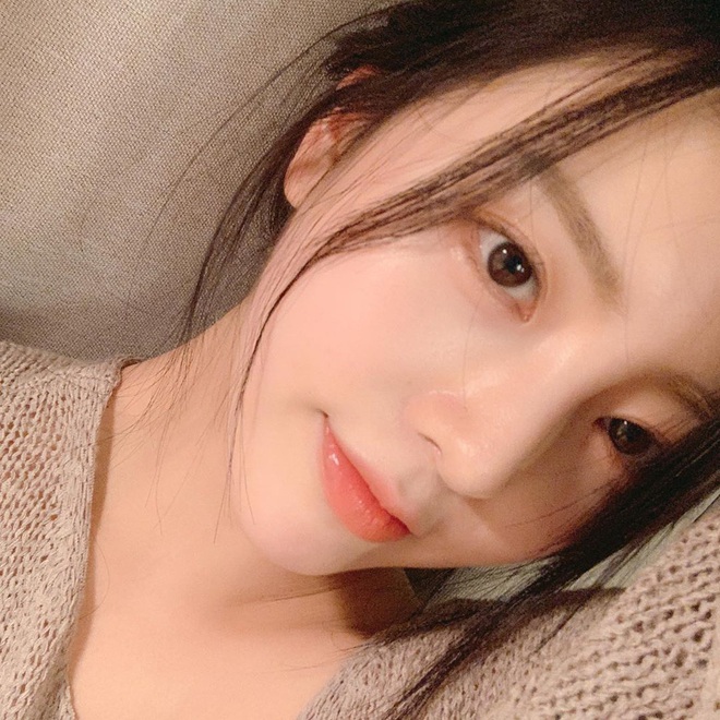 Quẳng hết những bí kíp phức tạp, skincare mùa hè chỉ cần có 4 điều này là đủ để da bạn ngày một đẹp mơn mởn - Ảnh 1.