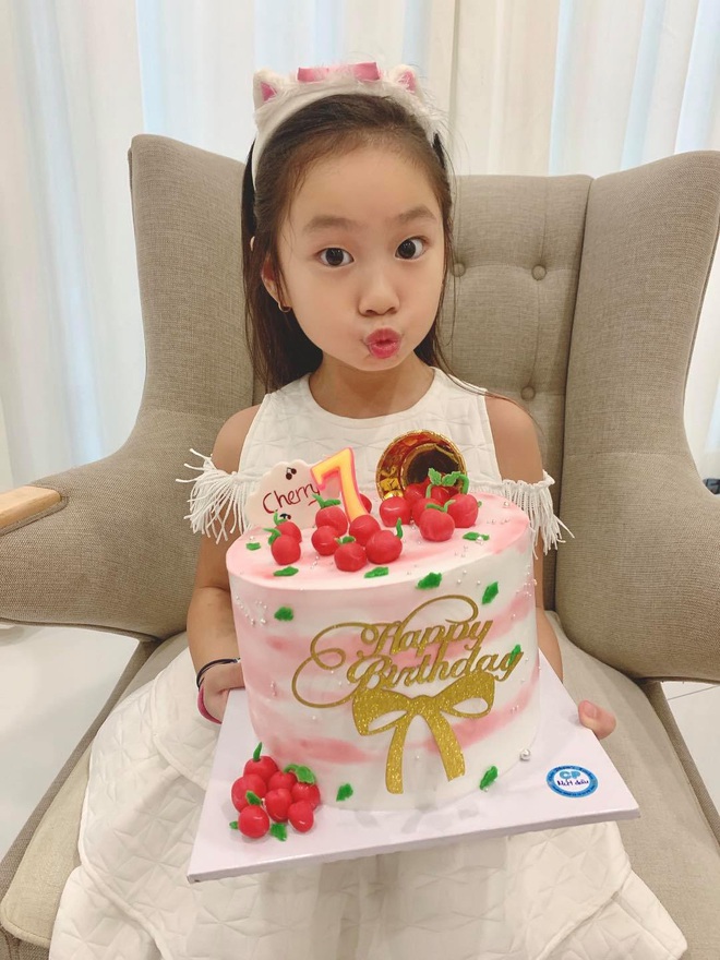 Lý Hải - Minh Hà tổ chức sinh nhật con gái nhưng chia sẻ về cách tiết kiệm của bé mới đáng chú ý - Ảnh 2.