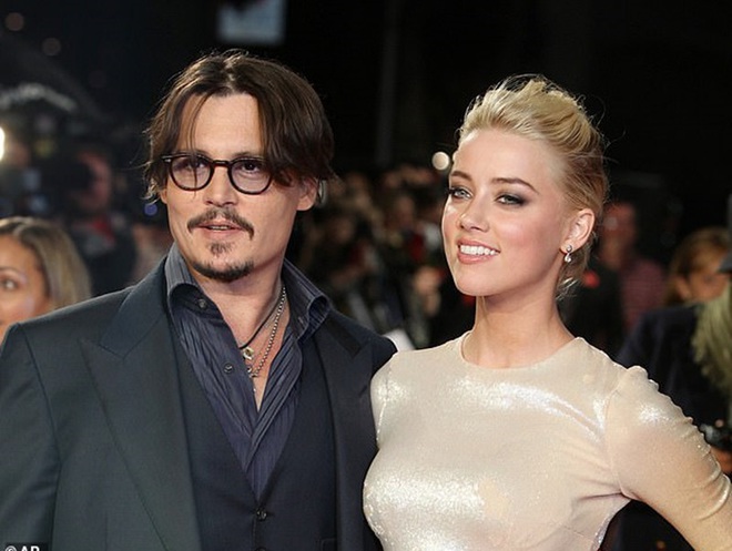 Biến Hollywood: Amber Heard bị tố “cắm sừng” Johnny Depp, ngoại tình cùng lúc với siêu mẫu Cara Delevingne và tỉ phú 49 tuổi - Ảnh 5.