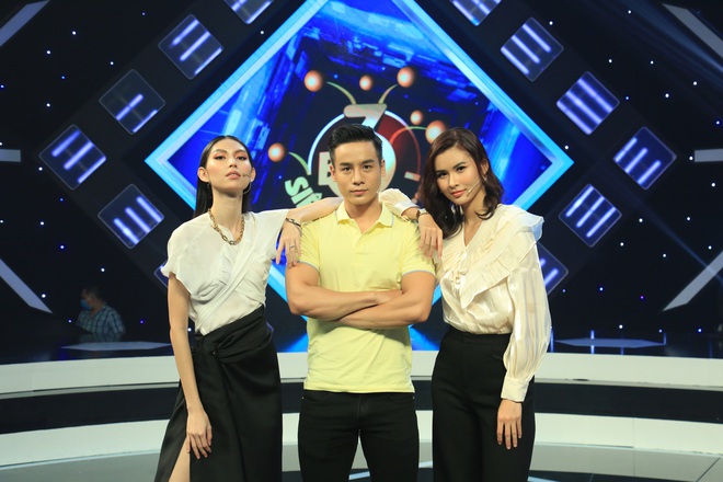 Thùy Dương - Cao Thiên Trang tái ngộ trên show nhưng bị... cướp mất tên team Sang - Ảnh 1.