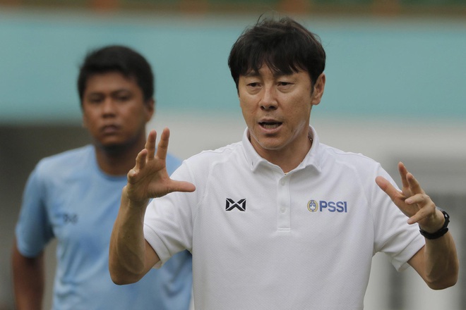 Những sự thật mất lòng về HLV trưởng tuyển Indonesia: Nắm giữ kỷ lục buồn của bóng đá Hàn Quốc, bị truyền thông ghét bỏ vì quyết định bừa bãi - Ảnh 1.
