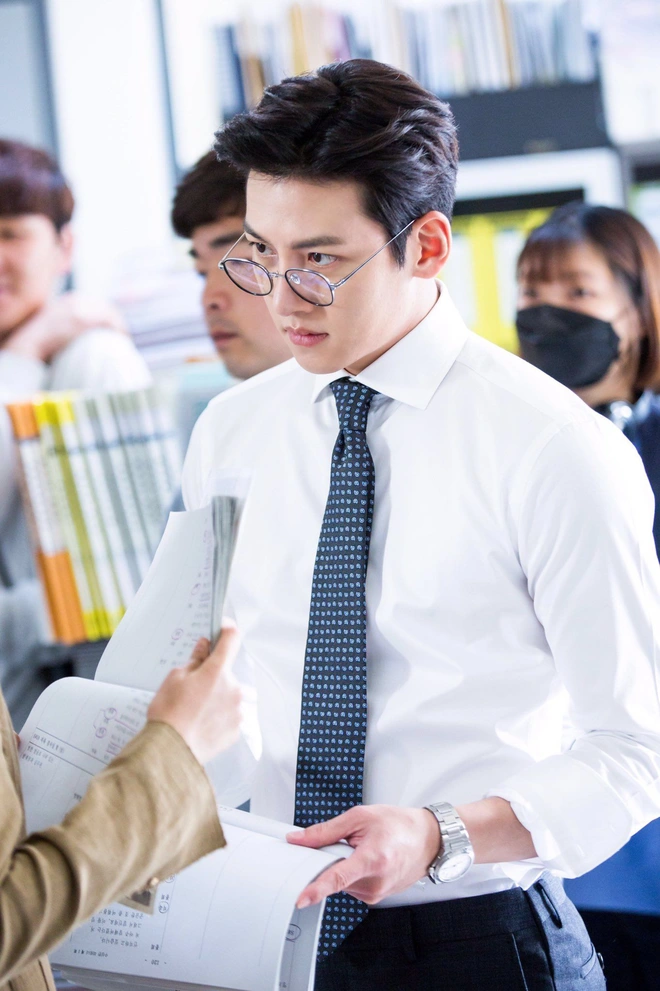 Bóc trần tính cách nam thần Ji Chang Wook ở ngoài đời nhờ 1 tình huống ở Running Man: Có còn ngầu như trên màn ảnh? - Ảnh 5.