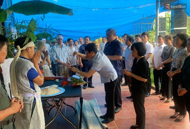 Tang thương bao trùm nhà các nạn nhân vụ lốc xoáy tại Vĩnh Phúc: “Tôi đang chuẩn bị nấu cơm thì con trai đi học về nói công ty của mẹ sập rồi” - Ảnh 6.