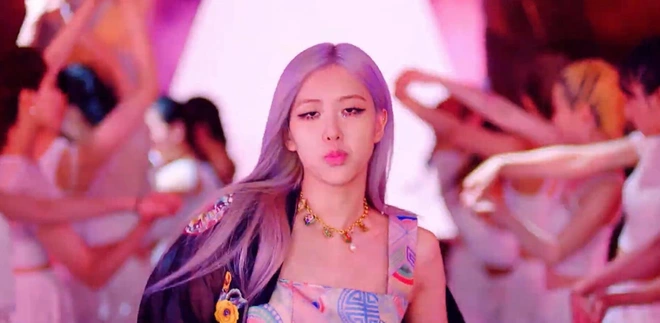 Cũng vẫn là How You Like That nhưng lại rất mới mẻ: BLACKPINK xem xong chắc không dám nhìn lại chính mình, riêng Jisoo vẫn không xấu nổi! - Ảnh 15.