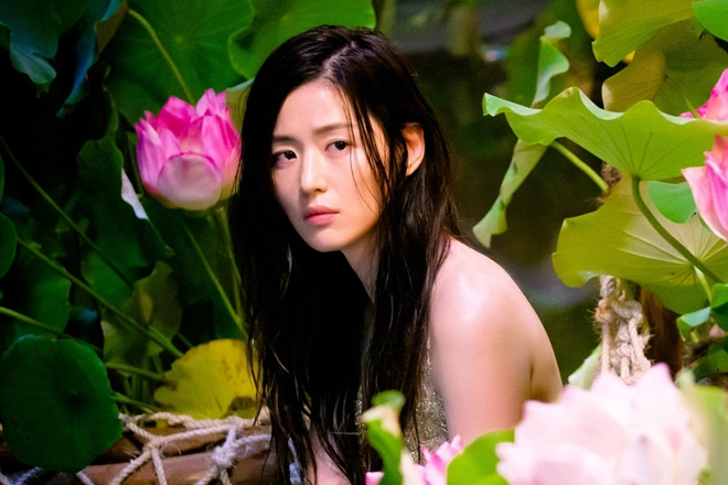 8 nữ minh tinh đắt giá nhất màn ảnh xứ Hàn: Cát xê của bà cả Thế Giới Hôn Nhân đã là gì so với chị đẹp Song Hye Kyo - Ảnh 11.