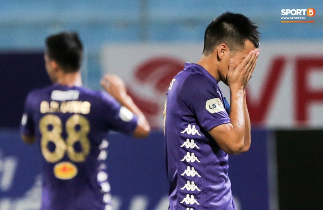 Tại sao Quang Hải không thi đấu trong ngày Hà Nội FC thua đau trên sân nhà? - Ảnh 2.