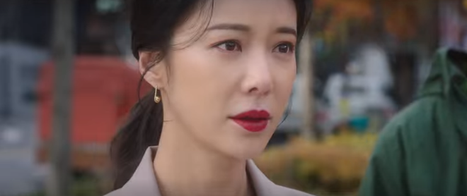 Vừa nhẵn túi vì chơi game, dì hai Hwang Jung Eum bị Diêm Vương tịch thu luôn quán vì tội ăn cắp ở tập 6 Mystic Pop-up Bar - Ảnh 11.