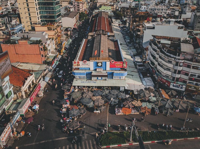 Không tin vào mắt mình trước bộ ảnh chụp Sài Gòn từ trên cao đang “gây bão” MXH: Xem hình, bạn đoán được đúng tên bao nhiêu địa điểm? - Ảnh 7.