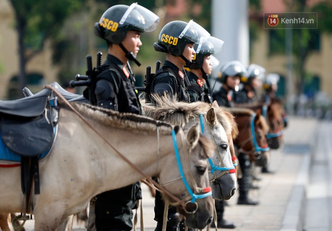 Chùm ảnh: Đội Kỵ binh Cảnh sát cơ động diễu hành trên Quảng trường Ba Đình - Ảnh 6.