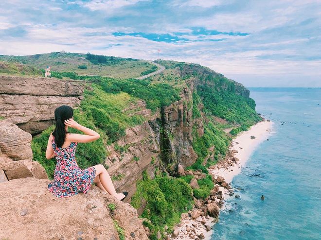 Một hòn đảo ở Việt Nam sở hữu tới 2 miệng núi lửa có tuổi đời hàng chục triệu năm, khung cảnh nhìn từ trên cao khiến nhiều người kinh ngạc - Ảnh 6.