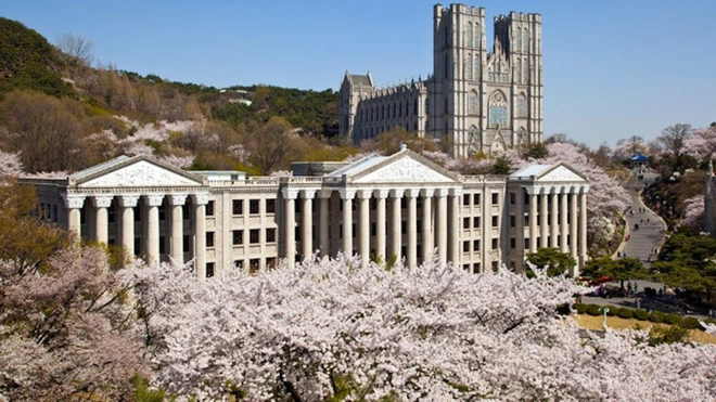 Khám phá trường đại học đẹp nhất Hàn Quốc, là nơi hàng loạt idol nổi tiếng theo học như G-Dragon, EXO, Han Ga In... - Ảnh 2.