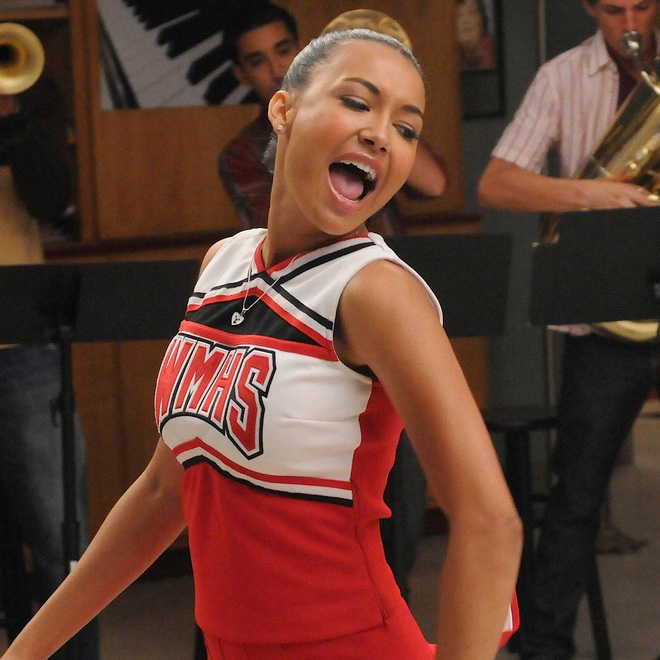 Khán giả quốc tế bồi hồi xem lại cảnh tưởng nhớ bạn diễn quá cố của sao Glee bị mất tích  - Ảnh 2.