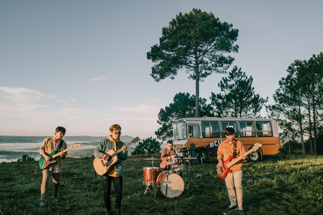 Nghe bài mới của Chillies, ai bảo các chàng trai chỉ biết tới Indie: Funky vui tươi như này, không lên hot trend hơi phí! - Ảnh 2.