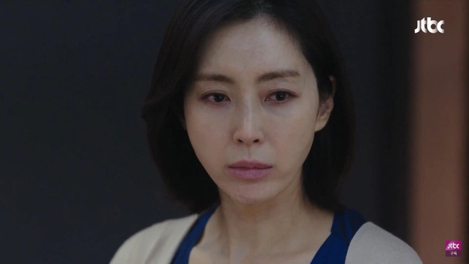 Đỏ mặt vì cảnh nhạy cảm 19  của Hội Bạn Cực Phẩm tập 2: Bà đại Song Yoon Ah trần như nhộng trên giường trai trẻ Lee Tae Hwan - Ảnh 6.