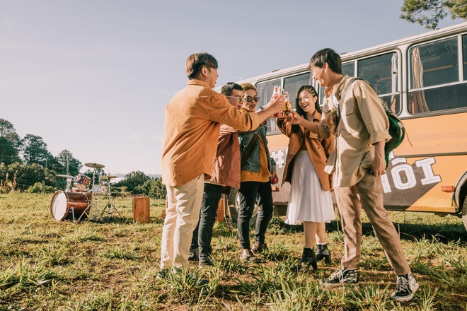 Nghe bài mới của Chillies, ai bảo các chàng trai chỉ biết tới Indie: Funky vui tươi như này, không lên hot trend hơi phí! - Ảnh 4.