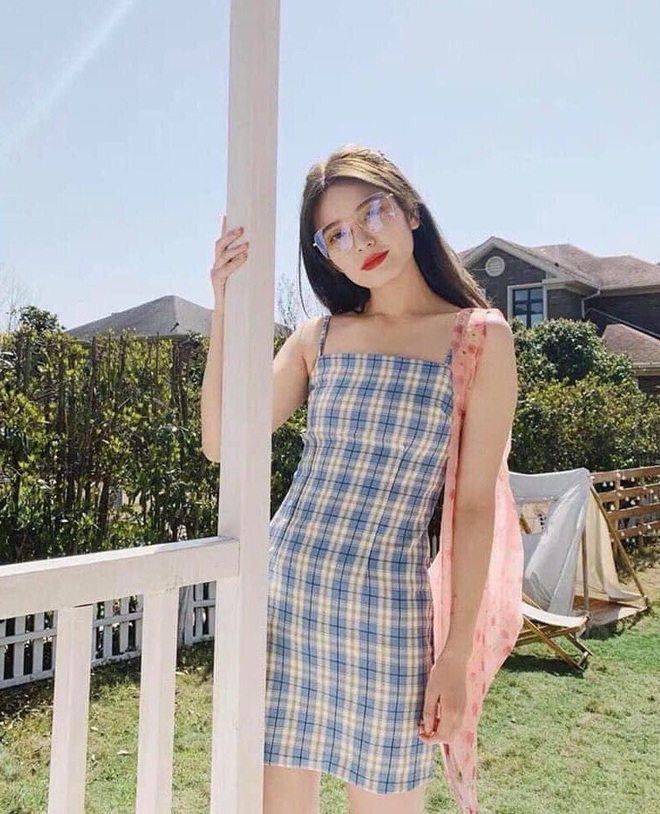 Diện váy ca rô như Seohyun vừa trẻ xinh lại vừa cá tính, các nàng không cần phối đồ cao tay vẫn yên tâm chuẩn đẹp - Ảnh 8.