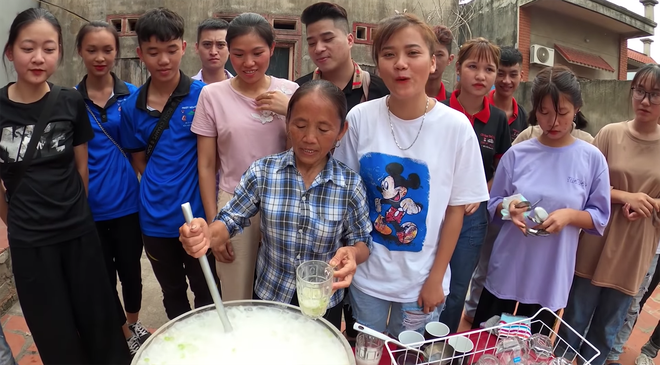 Bà Tân Vlog lại khiến dân tình bối rối với cách gọi tên nguyên liệu nấu chè, thay đổi xoành xoạch không biết đâu mà lần - Ảnh 7.