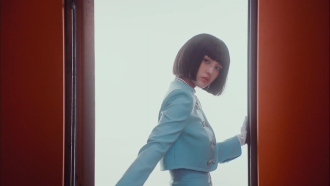 Somi mới tung teaser MV dài 22 giây mà nghe đã thấy là hit, nhưng nhìn cô mà sao dân mạng lại tưởng… Hiền Hồ thế này? - Ảnh 4.